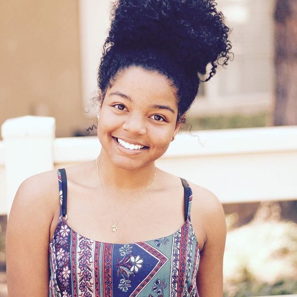 Meet your Posher, Cassidy - Picture 1 of 1